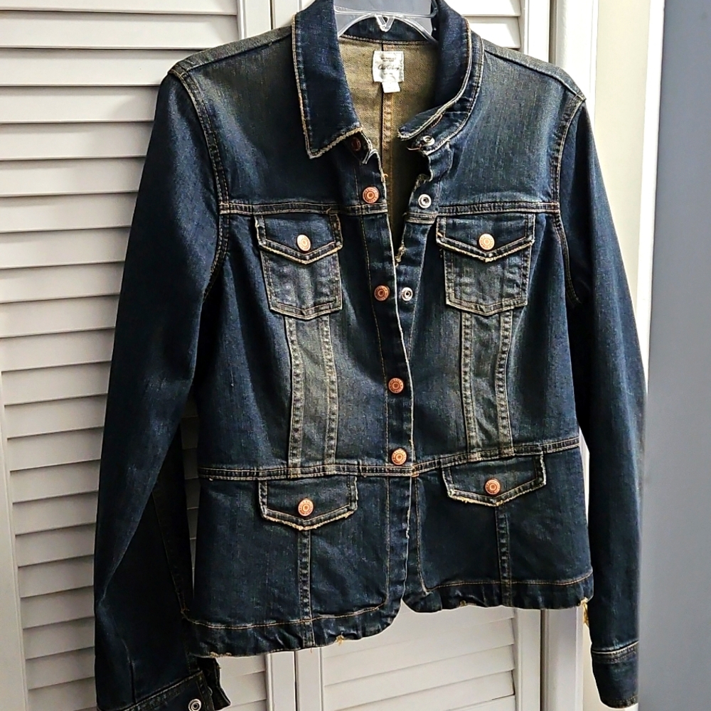 Vintage Old Navy jean jacket Large, A barely worn treasure.